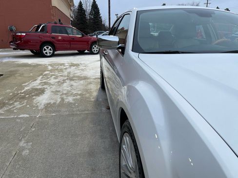 Used 2013 Chrysler 300 C w/ Light Group image 7