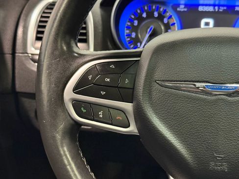 Used 2018 Chrysler 300 Limited w/ Safetytec Plus Group image 17
