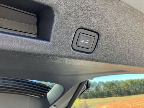 New 2026 Buick Enclave Sport Touring w/ LPO, Floor Liner Package image 7