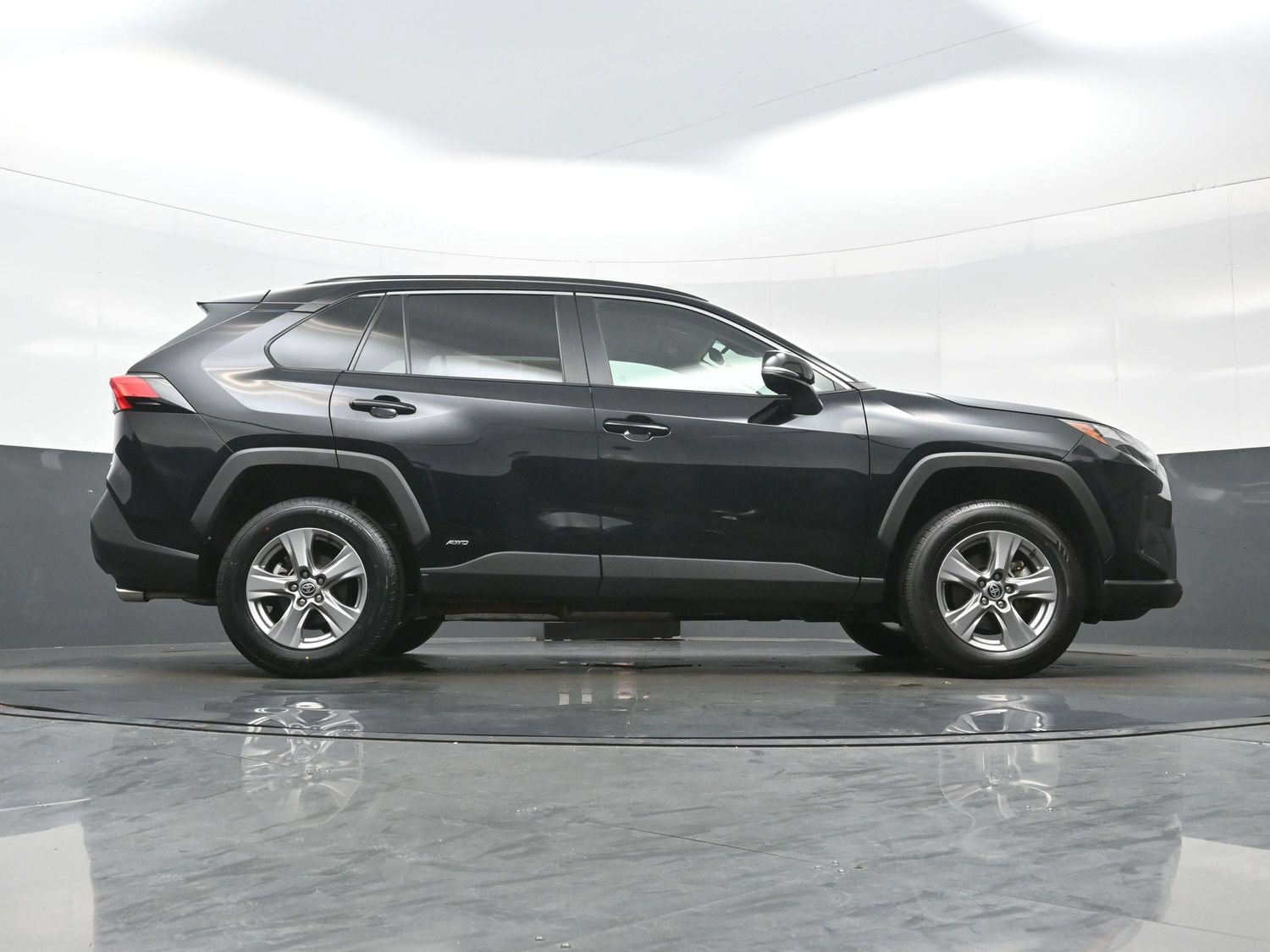 Used 2024 Toyota RAV4 XLE w/ Weather Package AWD/4WD image 34