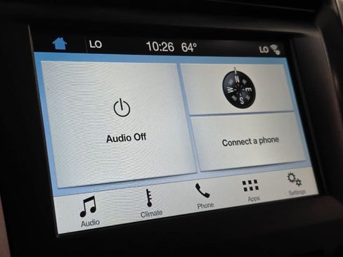 Used 2017 Ford Fusion SE w/ Fusion SE Technology Package FWD image 19