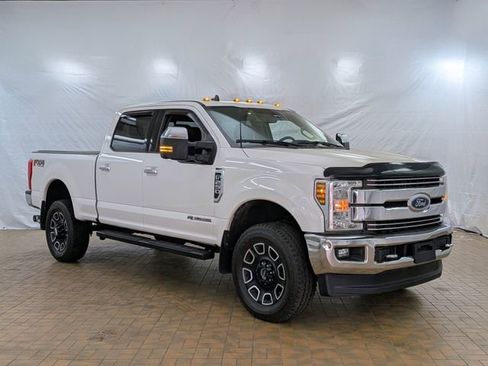 Certified 2019 Ford F250 Lariat w/ Chrome Package image 1