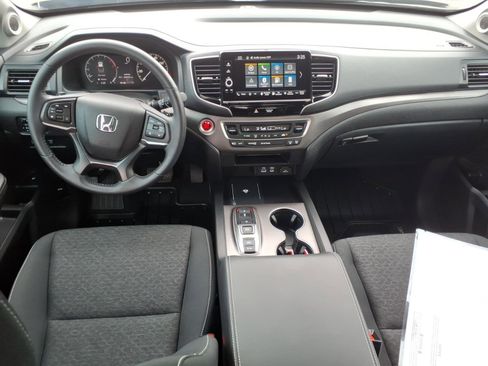 Used 2025 Honda Ridgeline Sport+ image 9