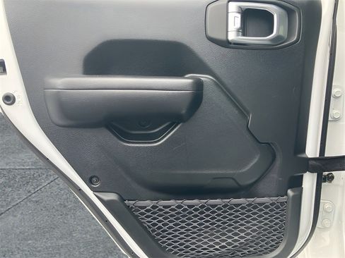 Used 2020 Jeep Wrangler Unlimited Sport image 41