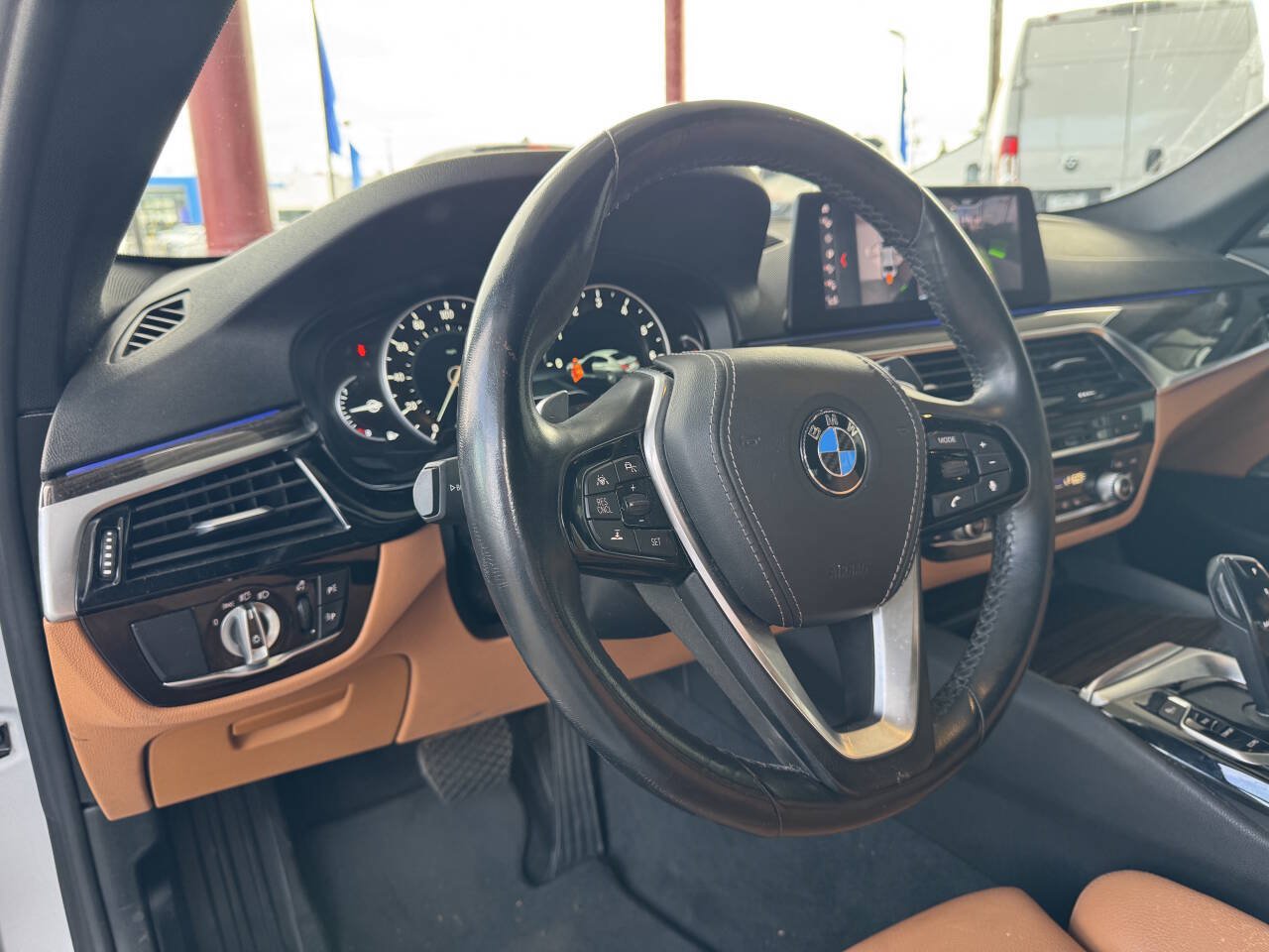 Used 2019 BMW 530i RWD image 8
