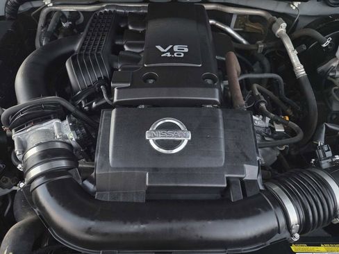Used 2019 Nissan Frontier SV image 25