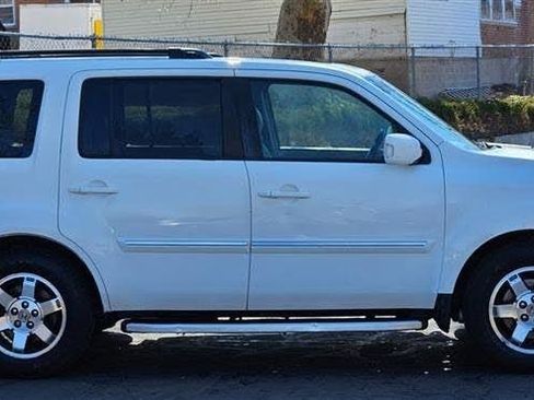 Used 2010 Honda Pilot Touring image 6