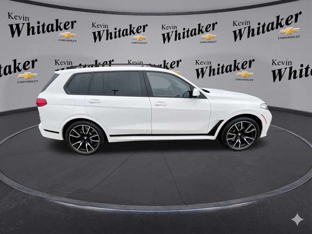 Used 2022 BMW X7 xDrive40i w/ M Sport Package AWD/4WD image 10