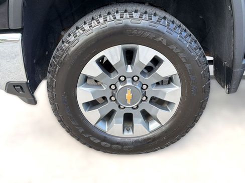 Used 2025 Chevrolet Silverado 2500 LT w/ Texas Edition image 11