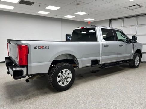 Used 2024 Ford F350 XLT AWD/4WD image 10