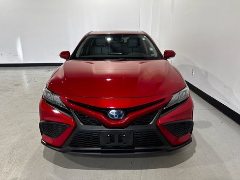 Used 2022 Toyota Camry SE FWD image 10