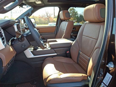 Certified 2025 Toyota Tundra 1794 Edition image 13