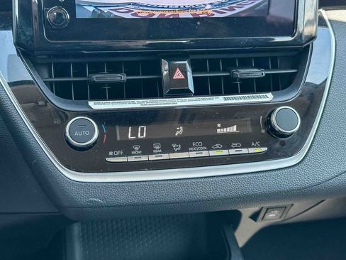 Used 2024 Toyota Corolla LE image 30