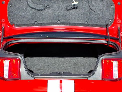 Used 2011 Ford Mustang Shelby GT500 w/ SVT Performance Pkg image 16