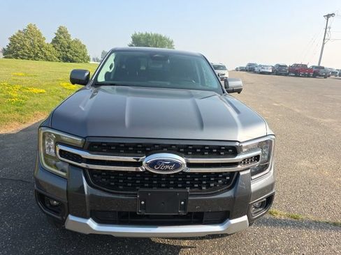 Used 2026 Ford Ranger Lariat w/ FX4 Off-Road Package AWD/4WD image 8