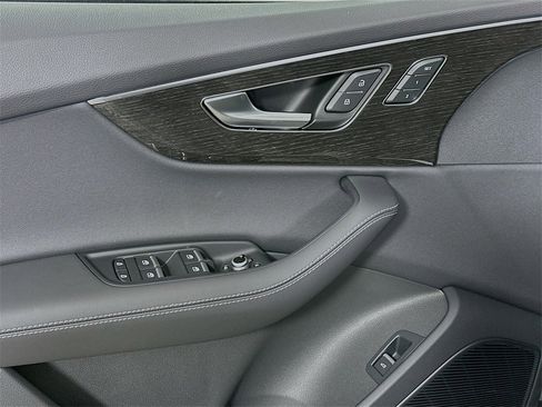 New 2025 Audi Q7 3.0T Premium Plus image 21