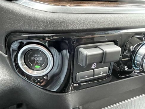 Used 2025 GMC Sierra 1500 Elevation w/ Elevation Premium Package image 22