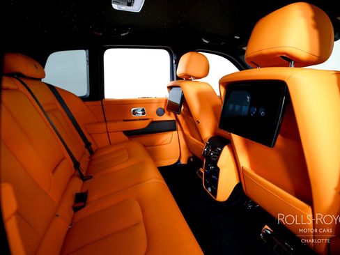 New 2026 Rolls-Royce Cullinan AWD/4WD image 28