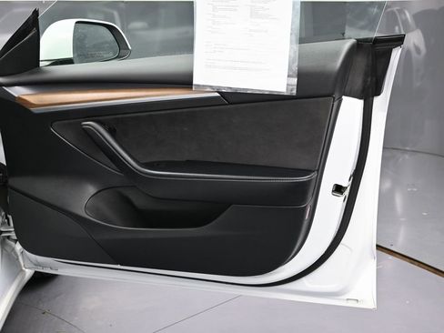 Used 2022 Tesla Model 3 Long Range image 40