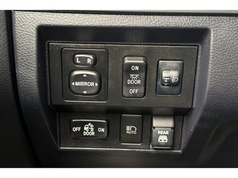 Used 2020 Toyota Tundra TRD Pro AWD/4WD image 32