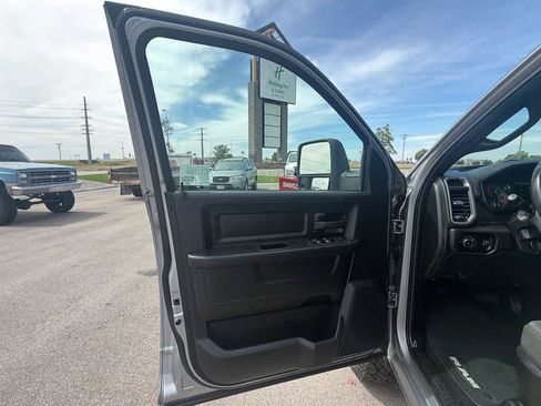 Used 2023 RAM 3500 Tradesman AWD/4WD image 9