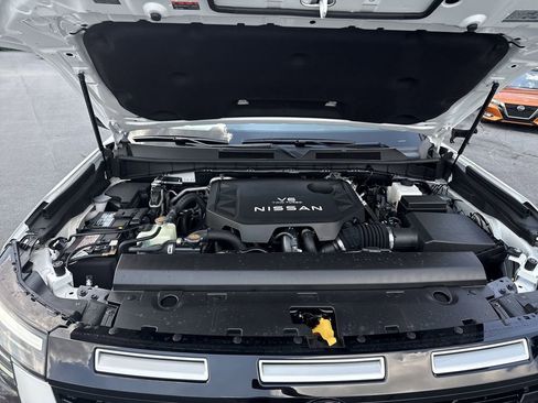 Used 2025 Nissan Armada PRO-4X image 10