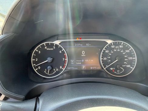 Used 2024 Nissan Altima 2.5 SV FWD image 14