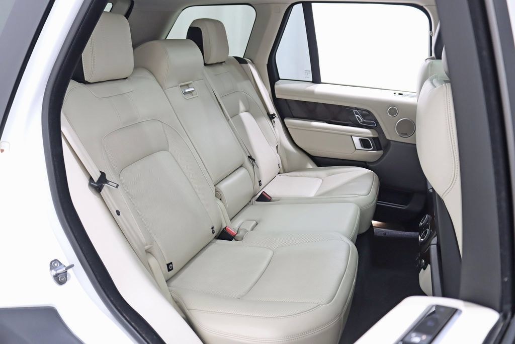 Used 2020 Land Rover Range Rover HSE AWD/4WD image 28