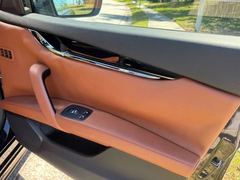 Used 2015 Maserati Quattroporte S Q4 image 41