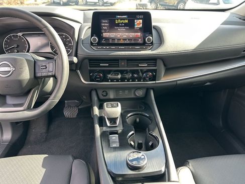 Used 2026 Nissan Rogue SV w/ SV Premium Package image 51