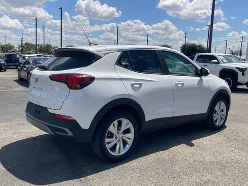 Used 2025 Buick Encore GX Preferred FWD image 5