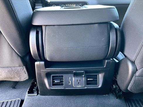 Used 2023 Chevrolet Silverado 1500 RST AWD/4WD image 16