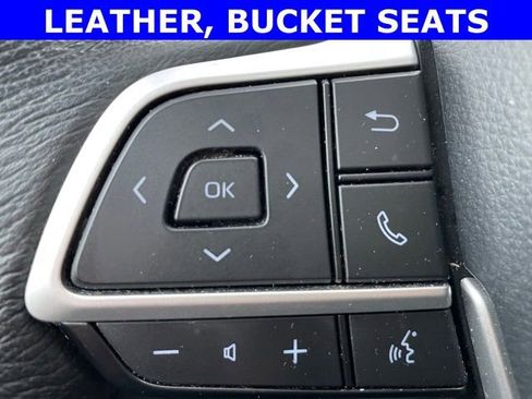 Used 2024 Toyota Sienna XLE image 16