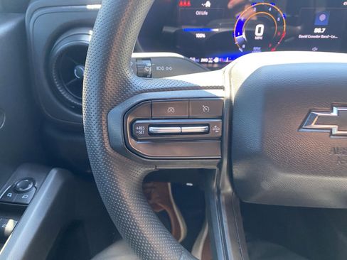 Used 2026 Chevrolet Colorado Trail Boss AWD/4WD image 32