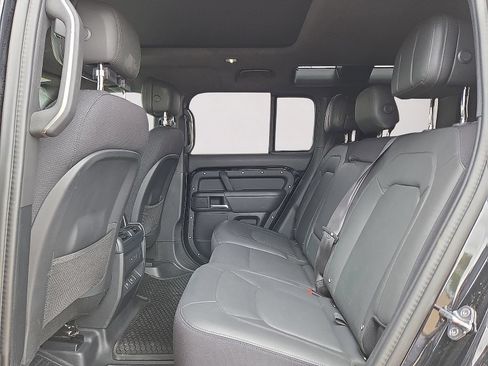 Used 2025 Land Rover Defender 110 X AWD/4WD image 13