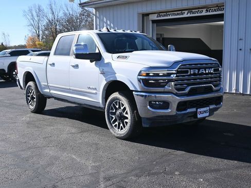 New 2025 RAM 2500 Limited image 4