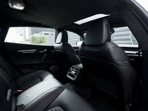 Used 2021 Maserati Quattroporte Trofeo image 47