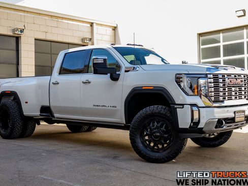 Used 2025 GMC Sierra 3500 Denali w/ Denali Reserve Package image 1