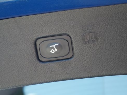 Certified 2022 Ford Edge Titanium w/ Equipment Group 301A AWD/4WD image 27