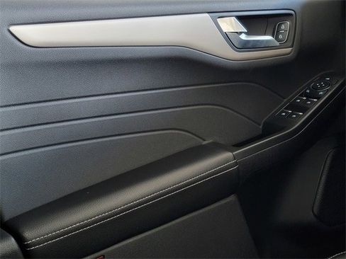 Certified 2022 Ford Escape SEL image 37