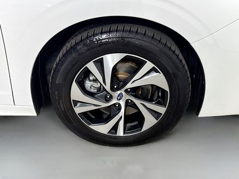 Used 2024 Subaru Legacy Premium AWD/4WD image 32