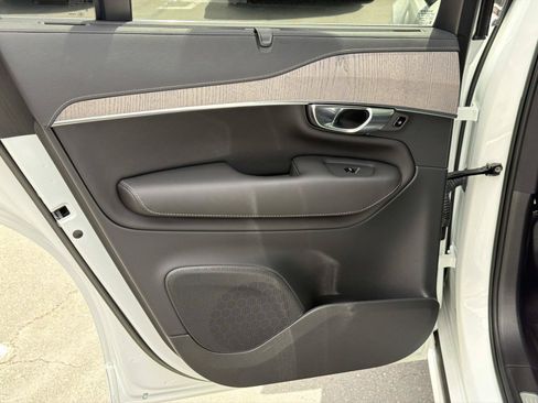 Certified 2023 Volvo XC90 B6 Ultimate w/ Protection Package Premier AWD/4WD image 20
