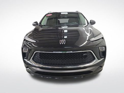 Certified 2024 Buick Encore GX Sport Touring image 9