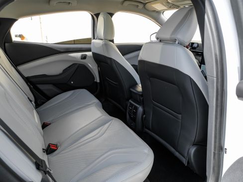 Used 2022 Ford Mustang Mach-E Premium image 30