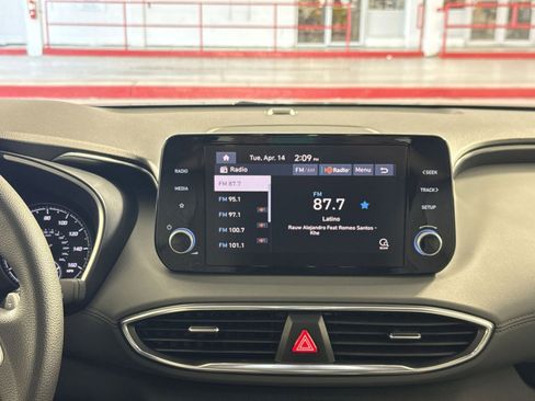 Used 2023 Hyundai Santa Fe SE FWD image 18