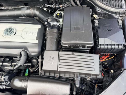 Used 2012 Volkswagen CC R-Line FWD image 13