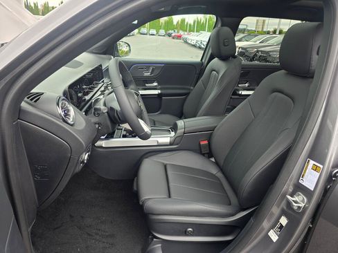 New 2026 Mercedes-Benz GLB 250 4MATIC image 13