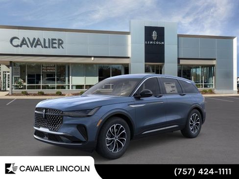 Used 2026 Lincoln Nautilus Premier AWD/4WD image 1