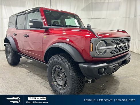 New 2025 Ford Bronco Badlands image 2