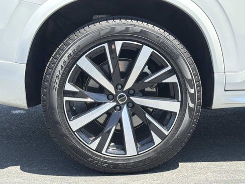 Certified 2025 Volvo XC90 B6 Core AWD/4WD image 27